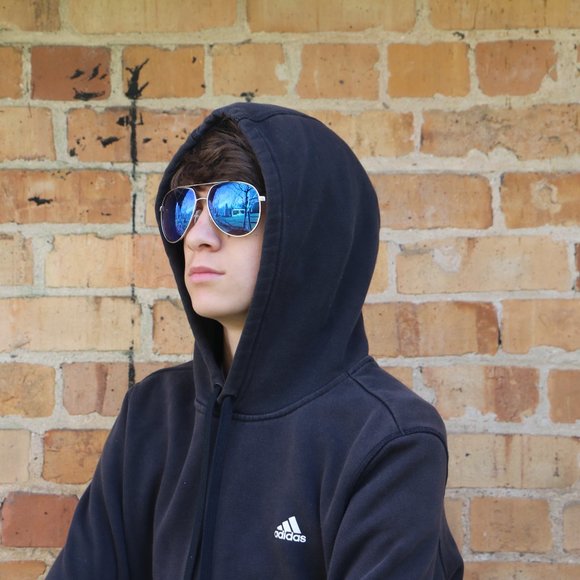 Adidas Hoodie - Picture 5 of 9